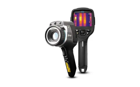 Handheld thermal imaging camera